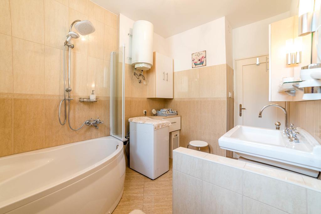 Apartment Aquileia Pula Buitenkant foto